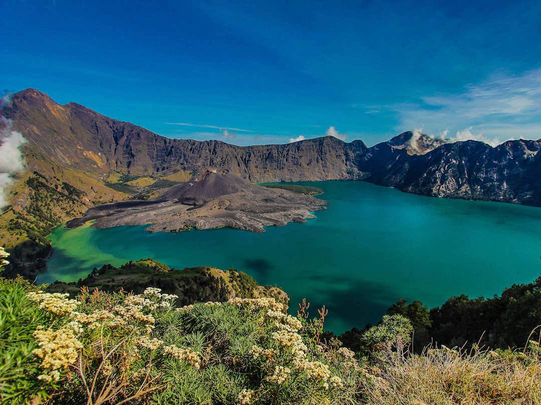 gunung rinjani and segara anak lake on wikimedia commons