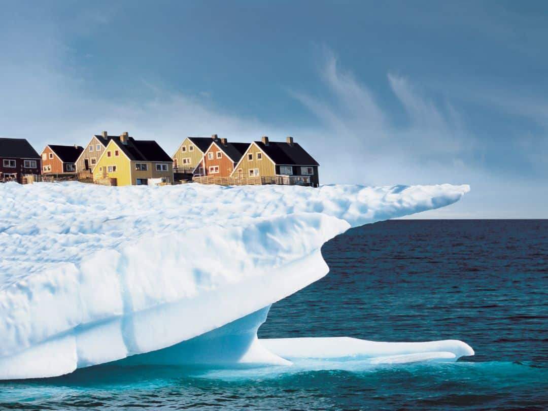 Houses on ice shelf Houses on ice shelf