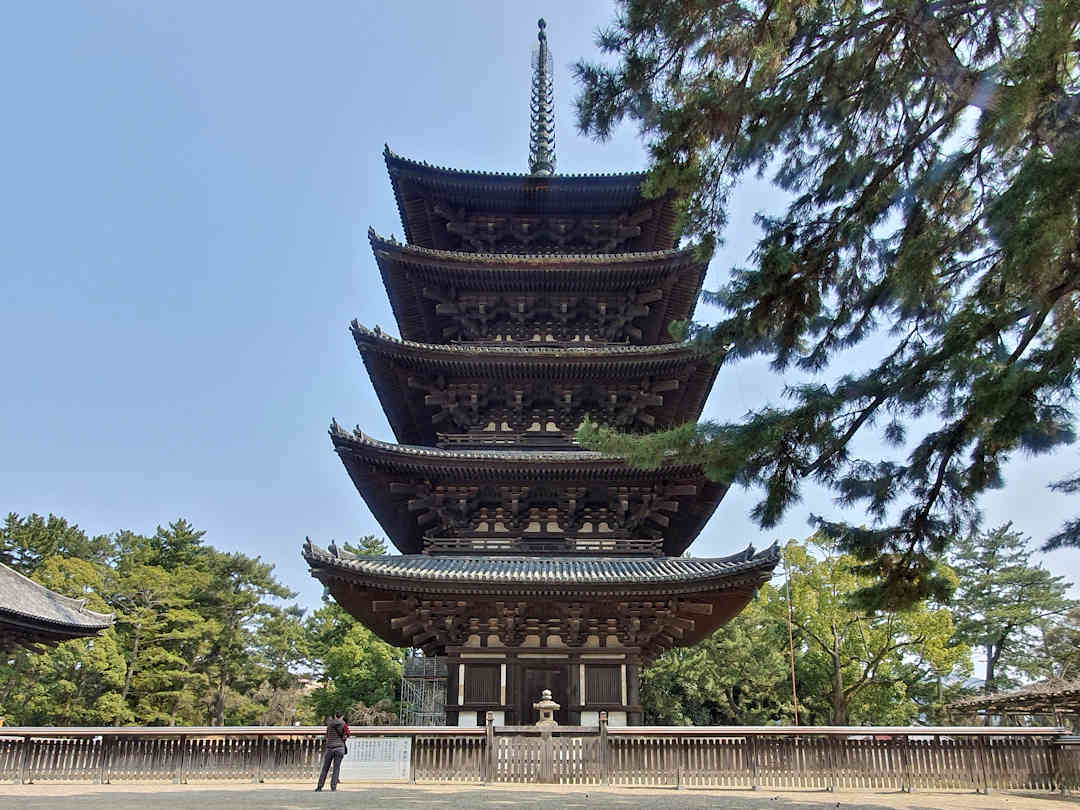 kōfuku ji gojunoto in nara