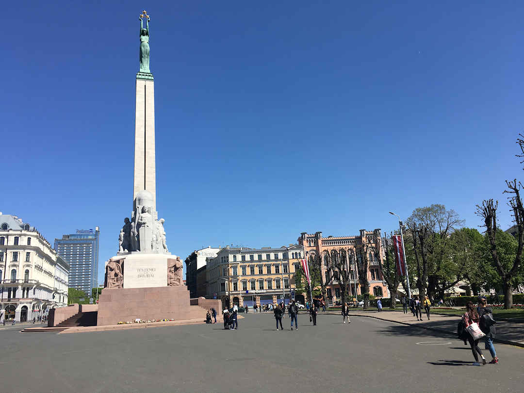 latvia freedom monument