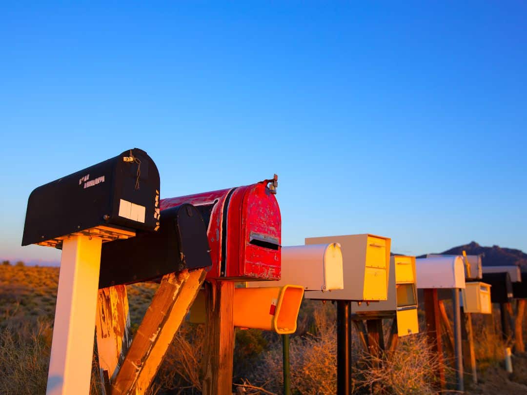 Mail Forwarding New Zealand / Australia: How to get mail when you travel in 2025