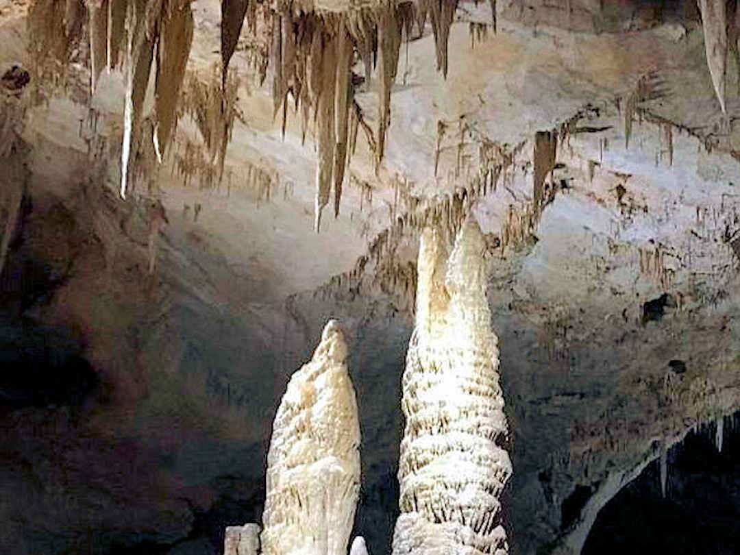 Lipa Cave stalagmites