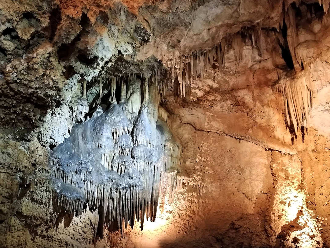 Lipa Cave stalagmites