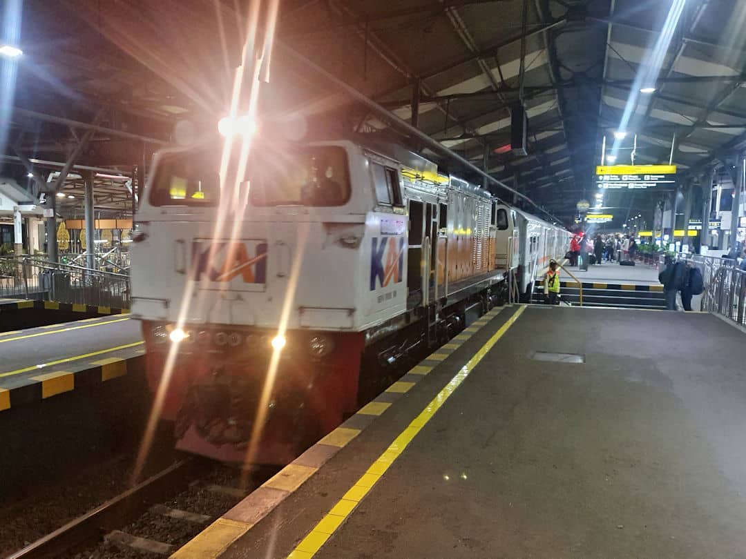 Malabar train entering Stasiun Tugu Yogyakarta
