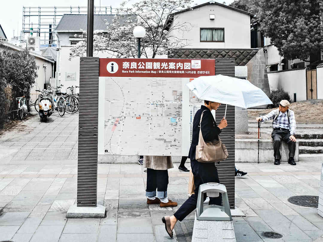 nara street scene by mohamad ilham fauzan on unsplash