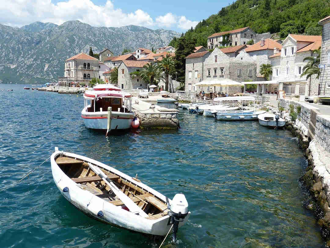 perest waterfront