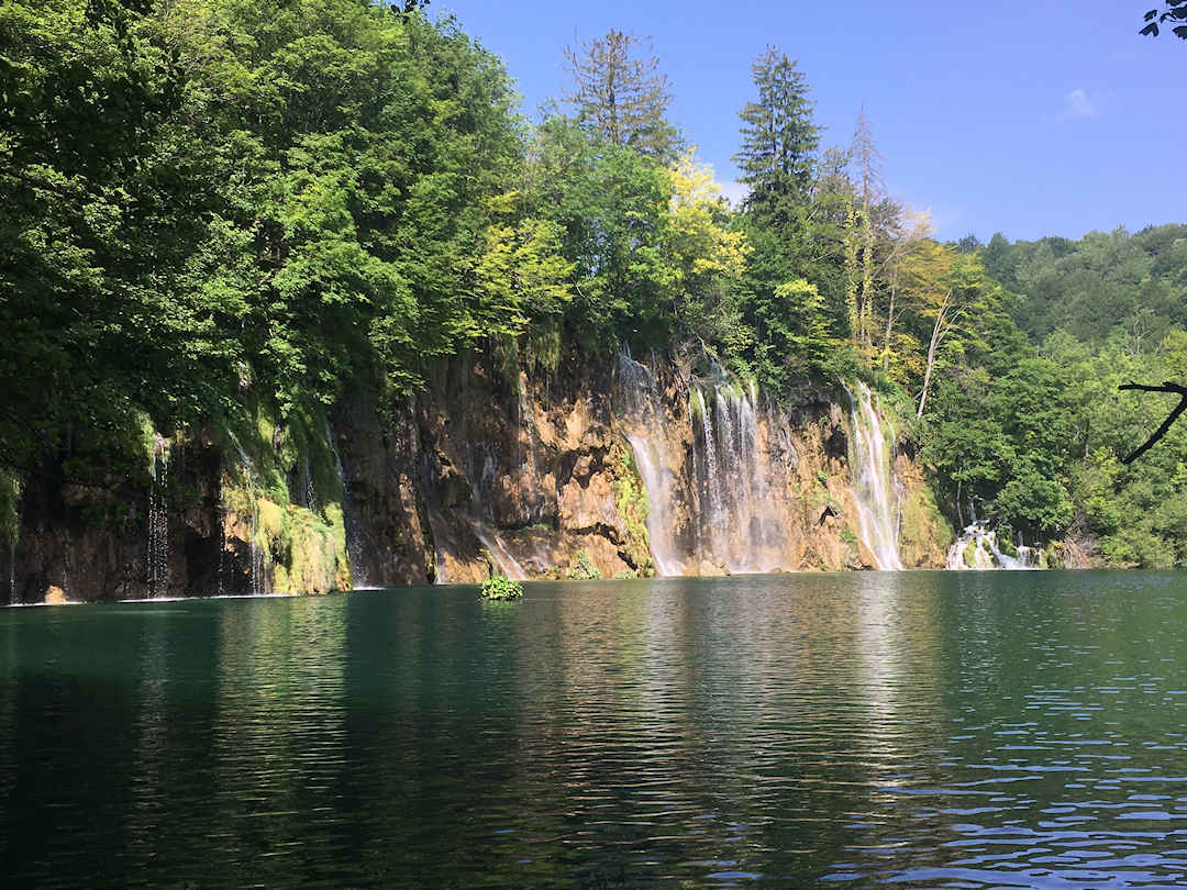 plitvice lakes waterfalls