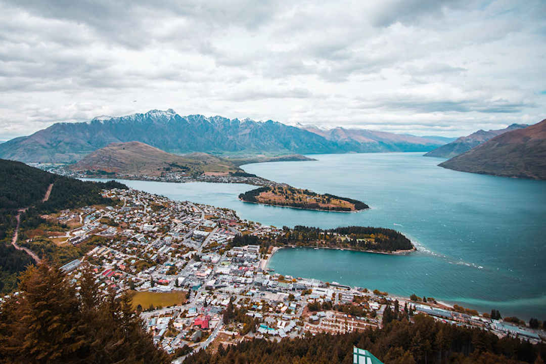 queenstown overview