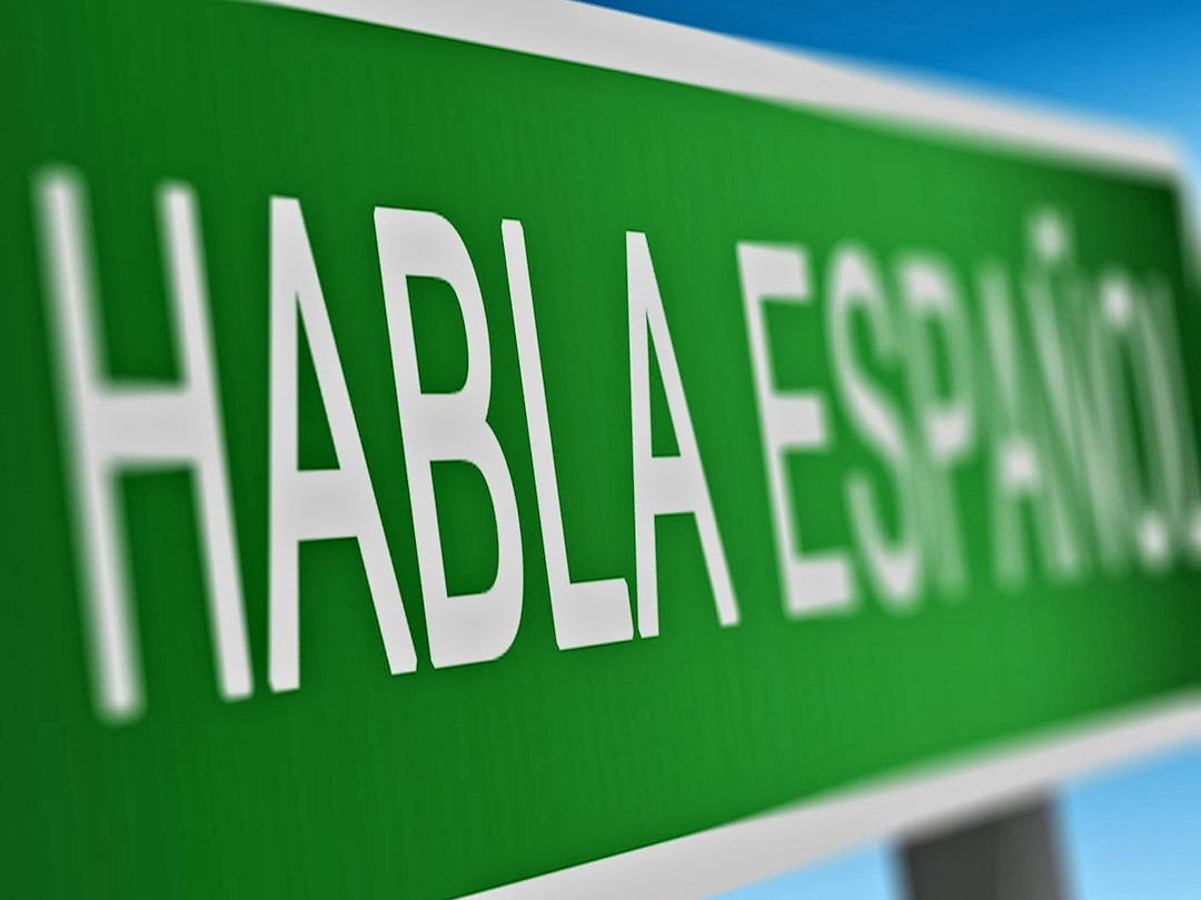 speak spanish jairojehuel pixabay Spanish road sign reading “Habla Español” meaning speak Spanish
