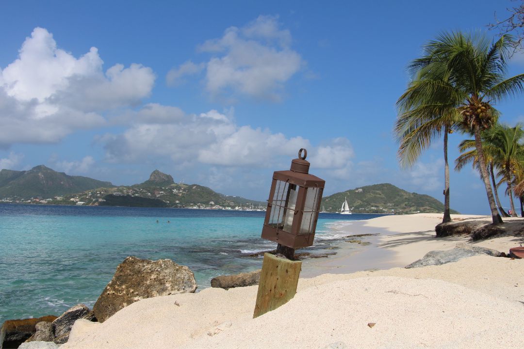 st vincent and the grenadines beach