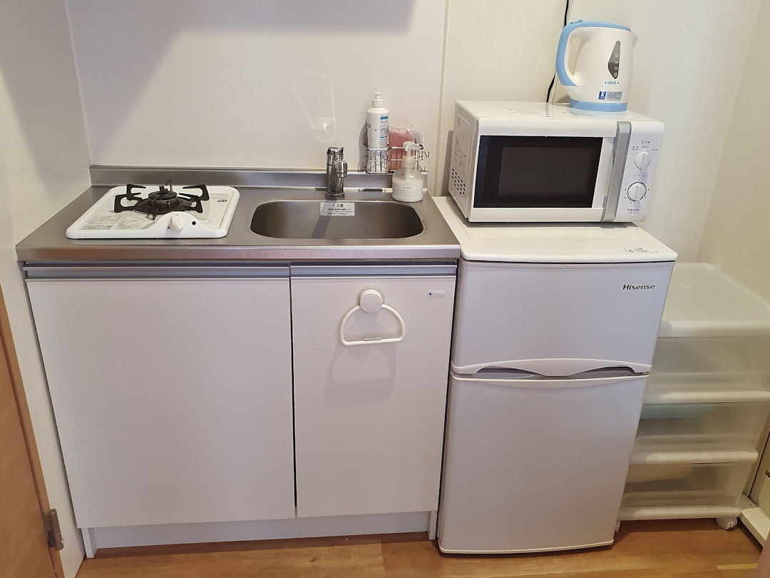 typical japanese apartment kitchen